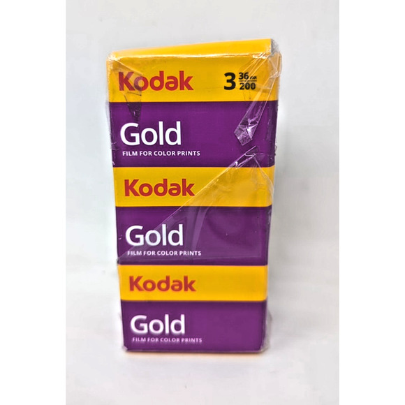 A pack of 3 Kodak Gold 200 35mm Colour Film Rolls with 36 photos on each roll - Picture 1 of 2